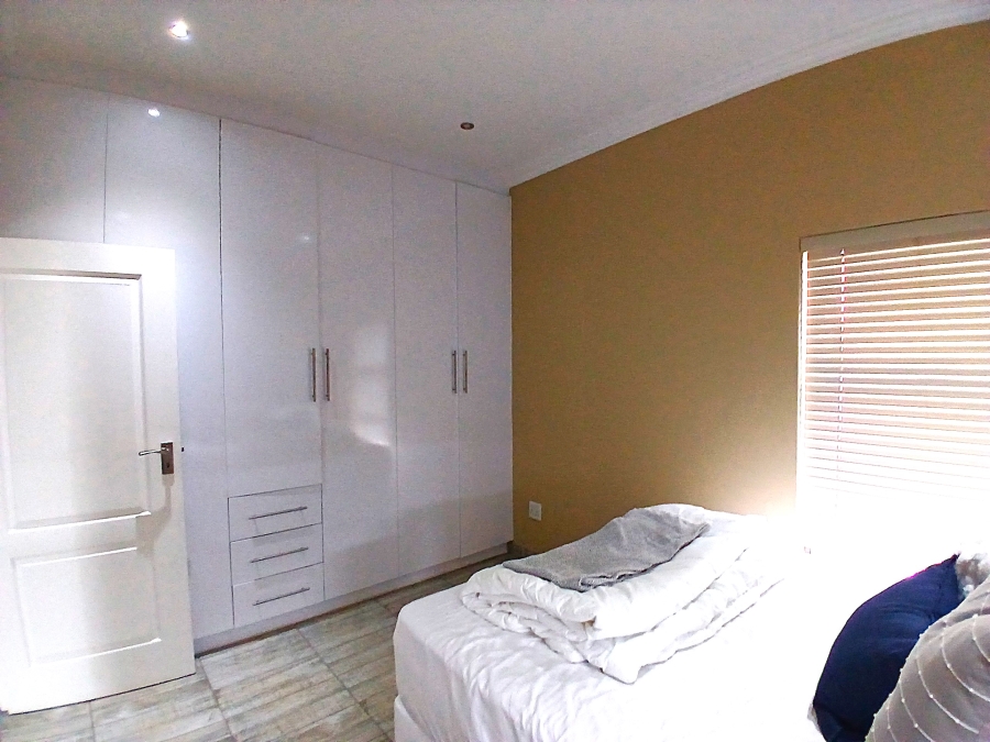 3 Bedroom Property for Sale in Blue Valley Golf Estate Gauteng