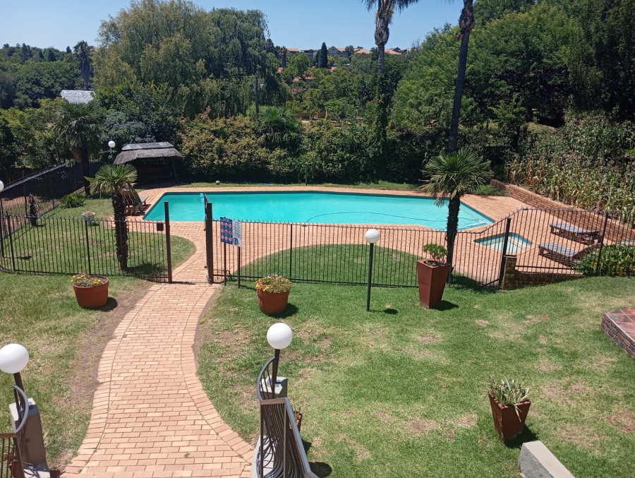 2 Bedroom Property for Sale in Sunninghill Gauteng