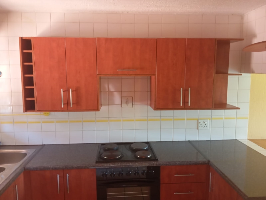 2 Bedroom Property for Sale in Sunninghill Gauteng