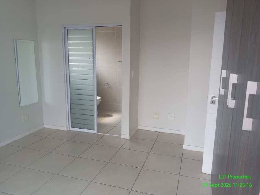 To Let 1 Bedroom Property for Rent in Modderfontein Gauteng