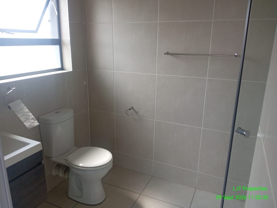 To Let 1 Bedroom Property for Rent in Modderfontein Gauteng