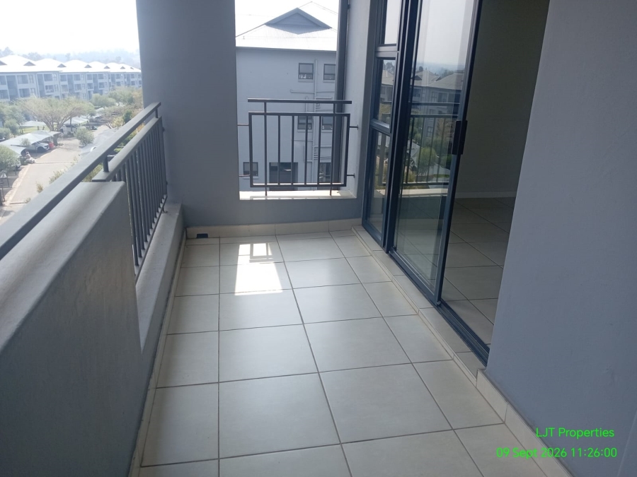 To Let 1 Bedroom Property for Rent in Modderfontein Gauteng