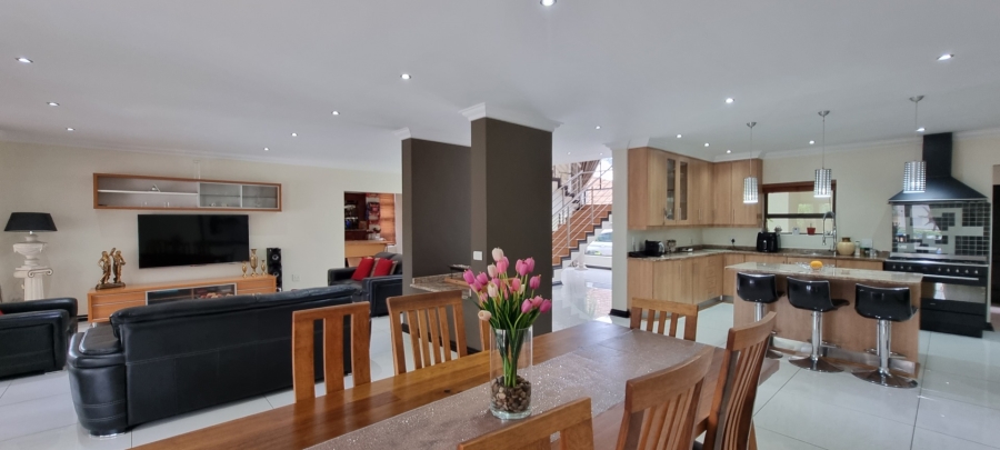 6 Bedroom Property for Sale in Sunward Park Gauteng