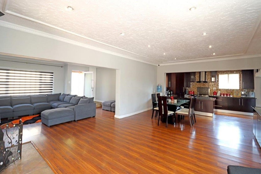 4 Bedroom Property for Sale in Marais Steyn Park Gauteng