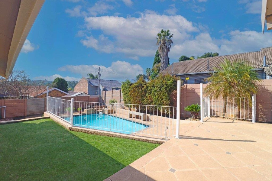 4 Bedroom Property for Sale in Marais Steyn Park Gauteng