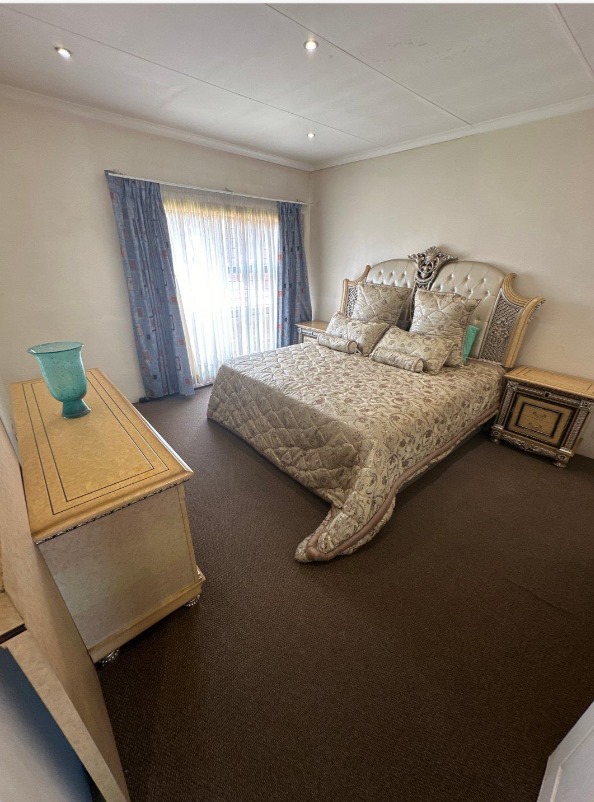 2 Bedroom Property for Sale in Liefde en Vrede Gauteng