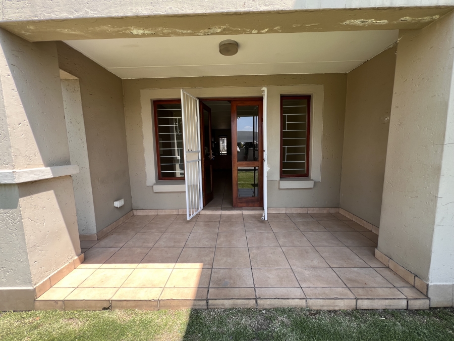 To Let 2 Bedroom Property for Rent in Meyersdal Gauteng