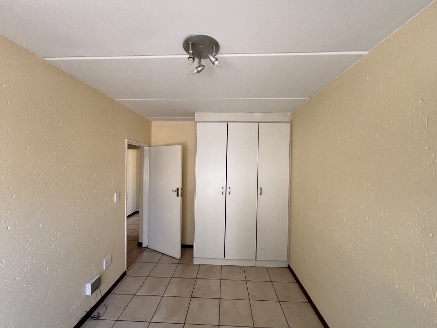 To Let 2 Bedroom Property for Rent in Meyersdal Gauteng