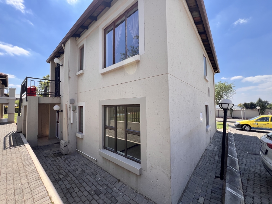 To Let 2 Bedroom Property for Rent in Meyersdal Gauteng