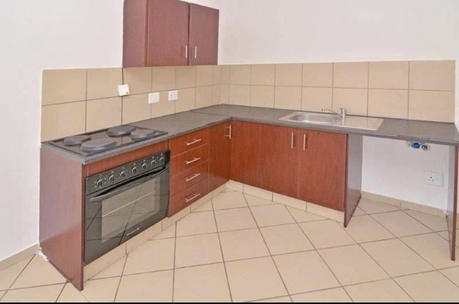 To Let 2 Bedroom Property for Rent in Groblerpark Gauteng
