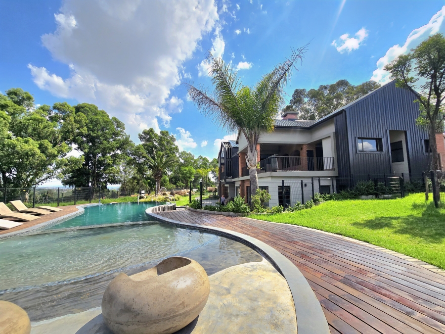 To Let 2 Bedroom Property for Rent in Carlswald Estate Gauteng