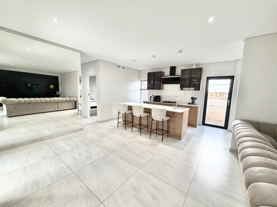 To Let 2 Bedroom Property for Rent in Carlswald Estate Gauteng