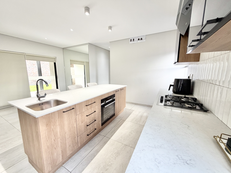 To Let 2 Bedroom Property for Rent in Carlswald Estate Gauteng