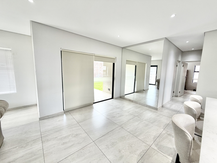 To Let 2 Bedroom Property for Rent in Carlswald Estate Gauteng