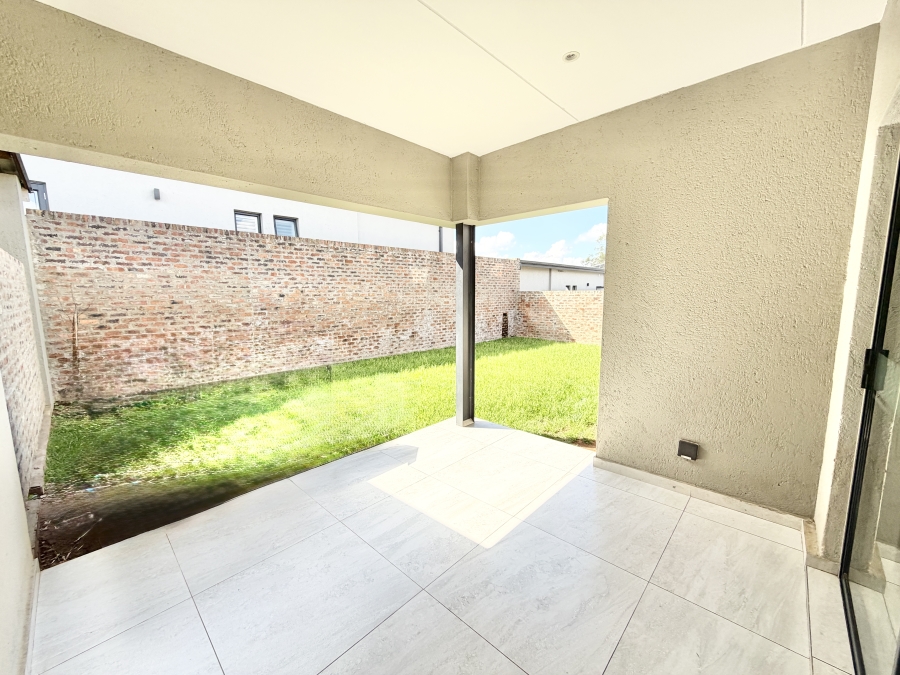 To Let 2 Bedroom Property for Rent in Carlswald Estate Gauteng