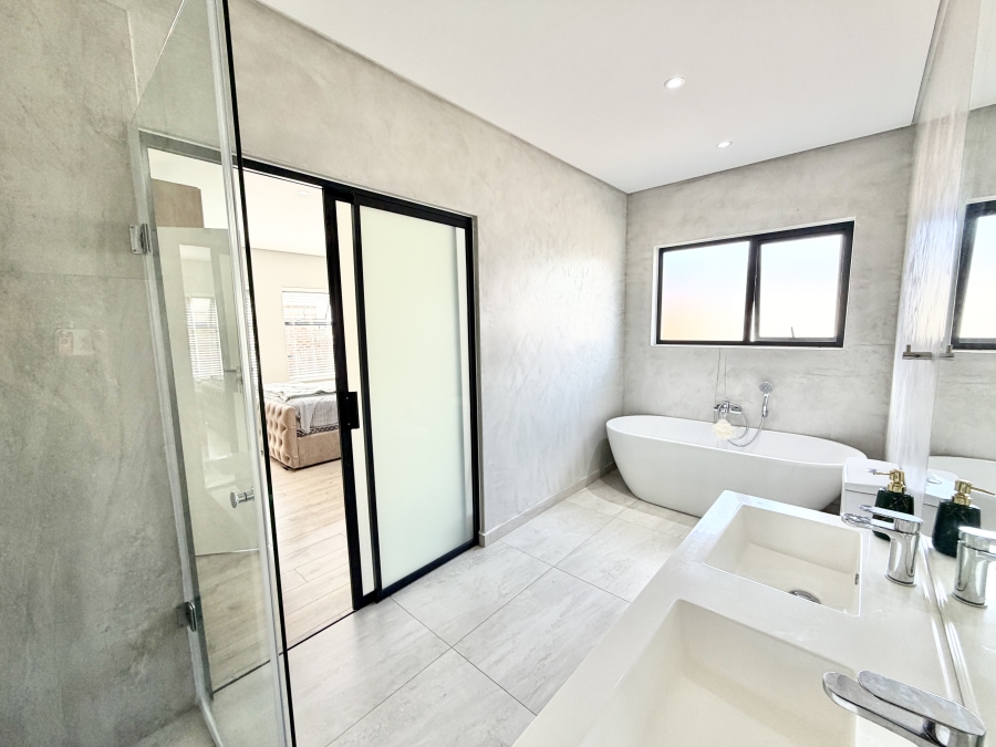 To Let 2 Bedroom Property for Rent in Carlswald Estate Gauteng