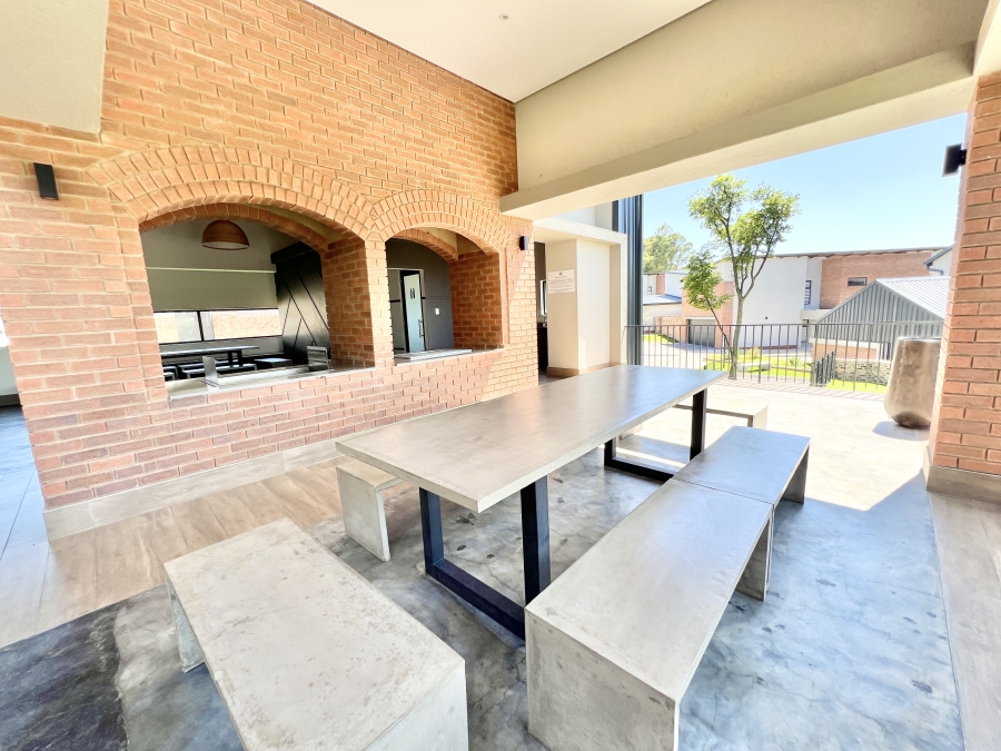 To Let 2 Bedroom Property for Rent in Carlswald Estate Gauteng