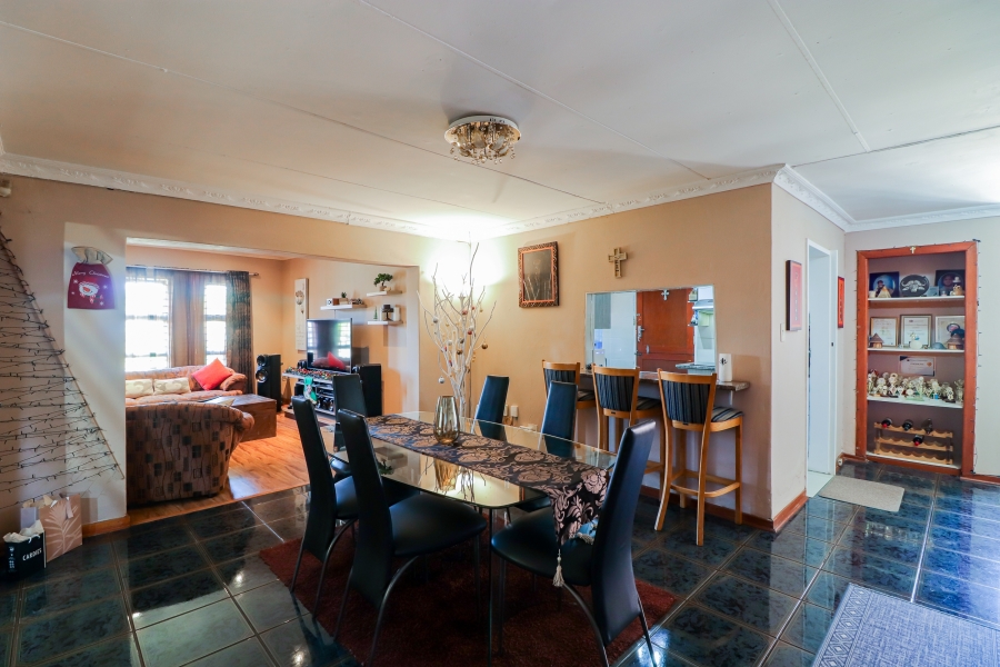 4 Bedroom Property for Sale in Lenasia South Gauteng