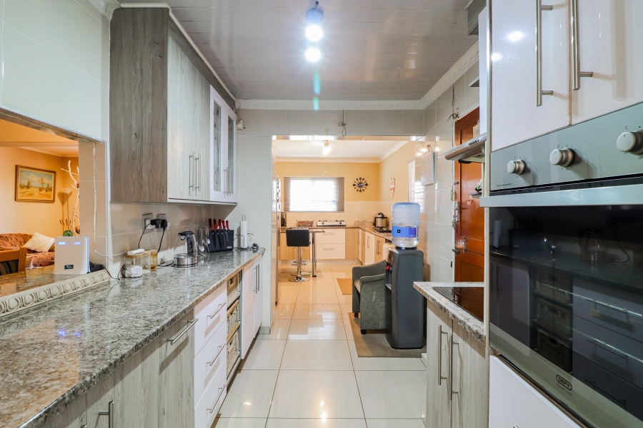 4 Bedroom Property for Sale in Lenasia South Gauteng