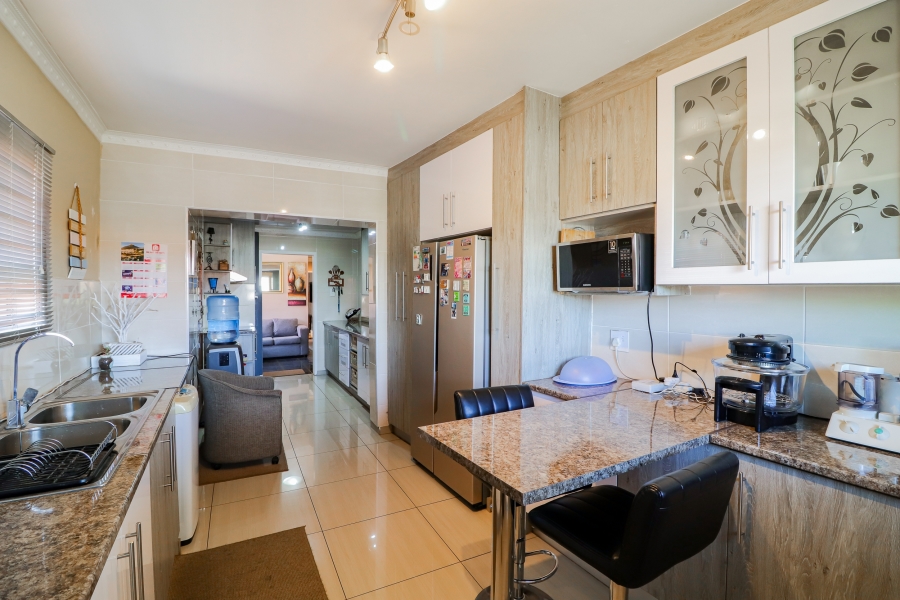 4 Bedroom Property for Sale in Lenasia South Gauteng