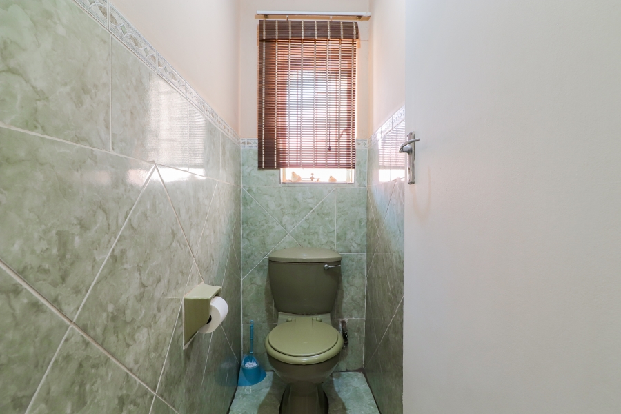 4 Bedroom Property for Sale in Lenasia South Gauteng