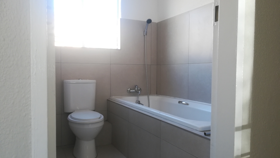 To Let 2 Bedroom Property for Rent in Meyersdal Gauteng