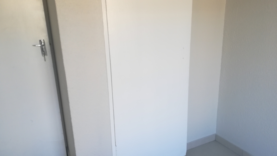 To Let 2 Bedroom Property for Rent in Meyersdal Gauteng