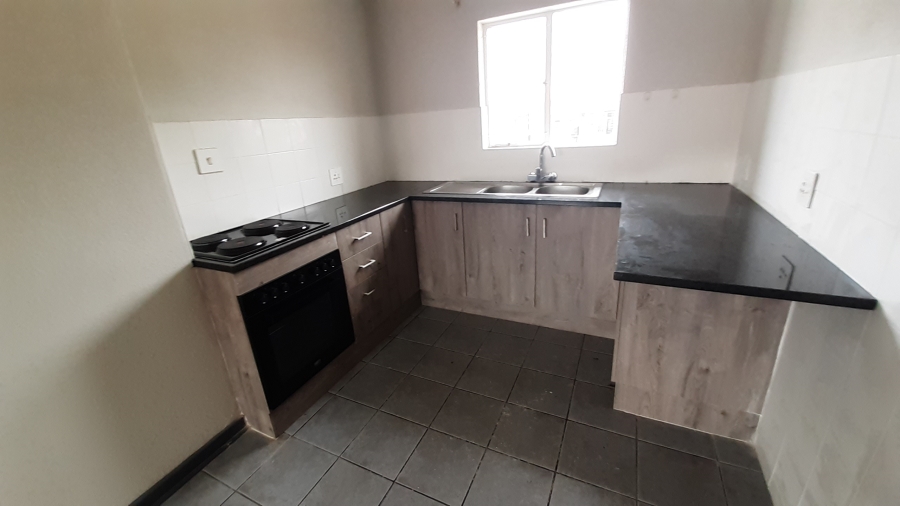 To Let 2 Bedroom Property for Rent in Meyersdal Gauteng