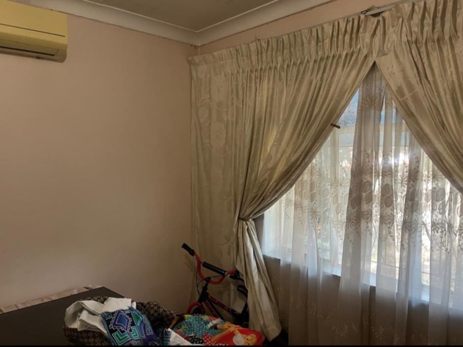 5 Bedroom Property for Sale in Danville Gauteng