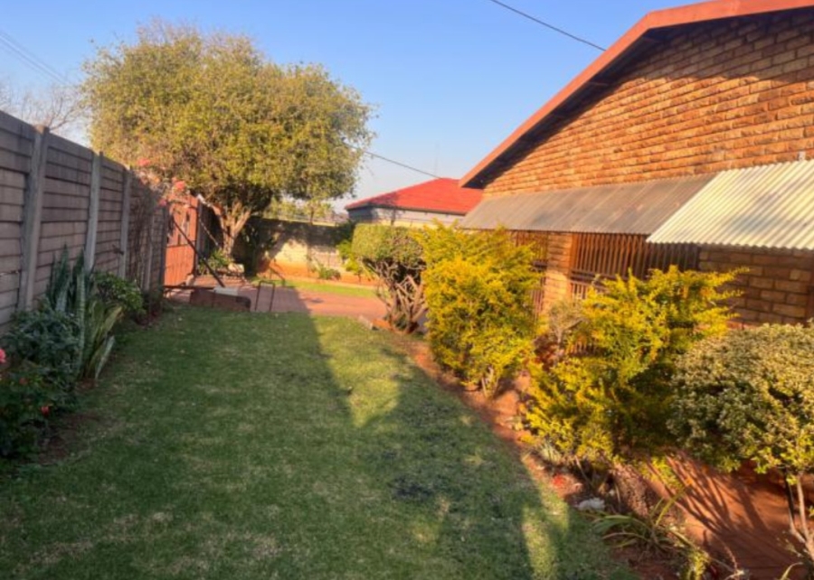 5 Bedroom Property for Sale in Danville Gauteng