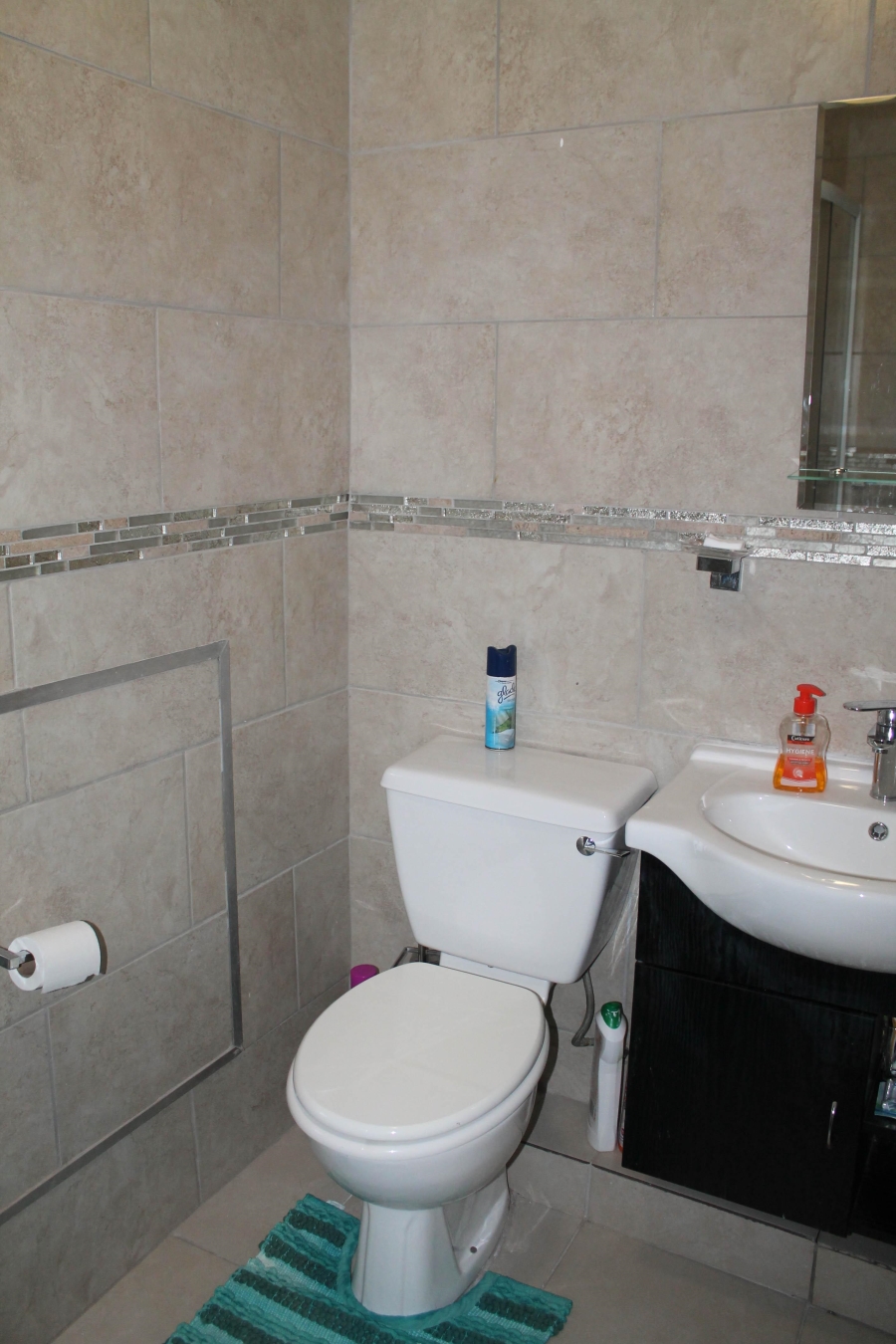 To Let 2 Bedroom Property for Rent in Sandown Gauteng