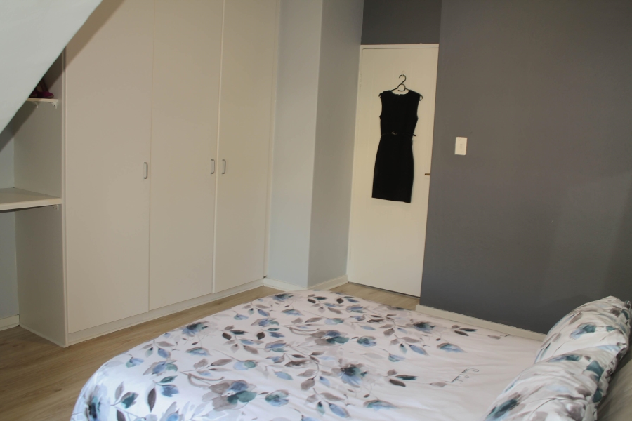 To Let 2 Bedroom Property for Rent in Sandown Gauteng