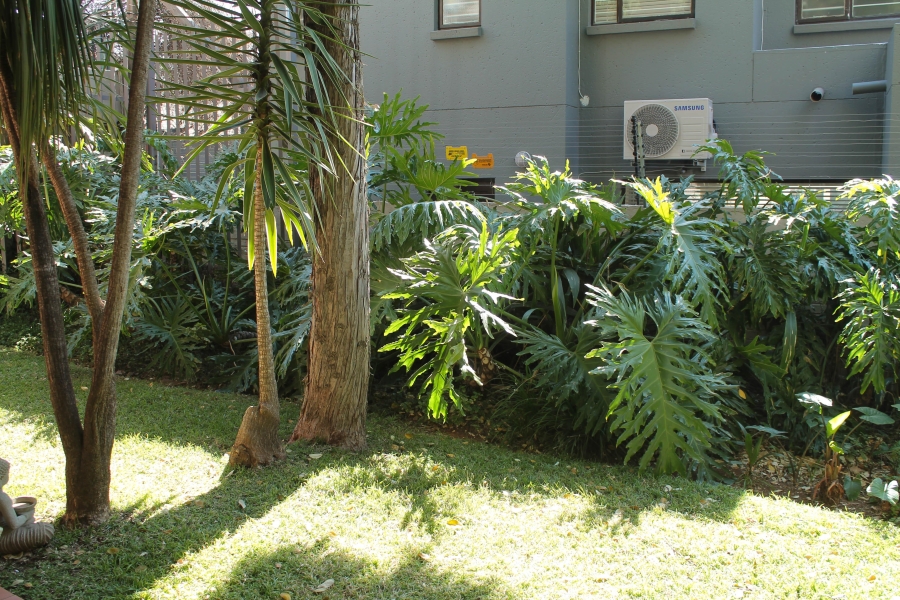 To Let 2 Bedroom Property for Rent in Sandown Gauteng