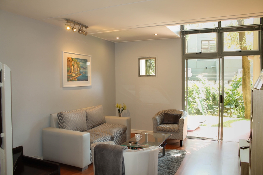 To Let 2 Bedroom Property for Rent in Sandown Gauteng