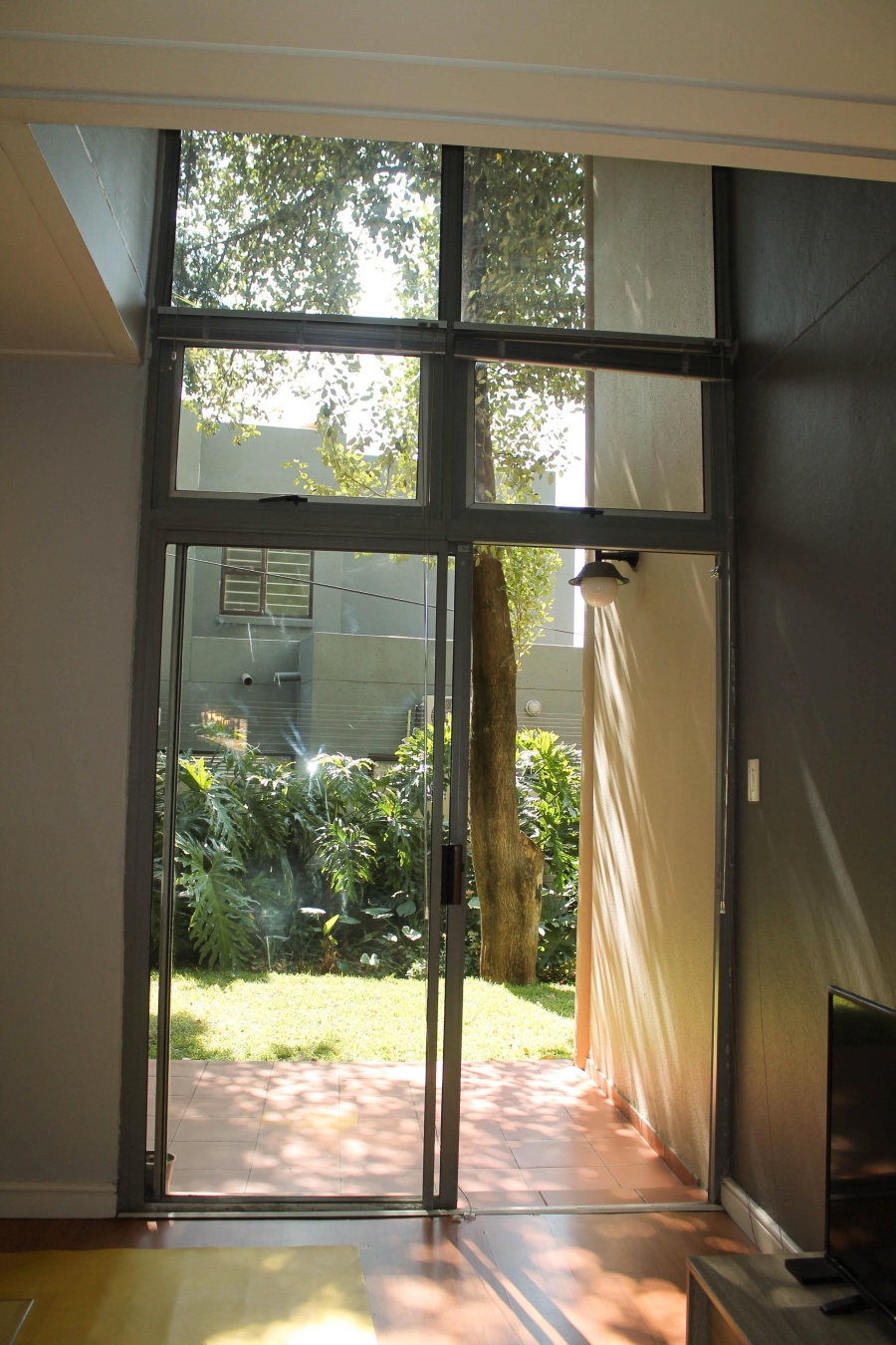 To Let 2 Bedroom Property for Rent in Sandown Gauteng