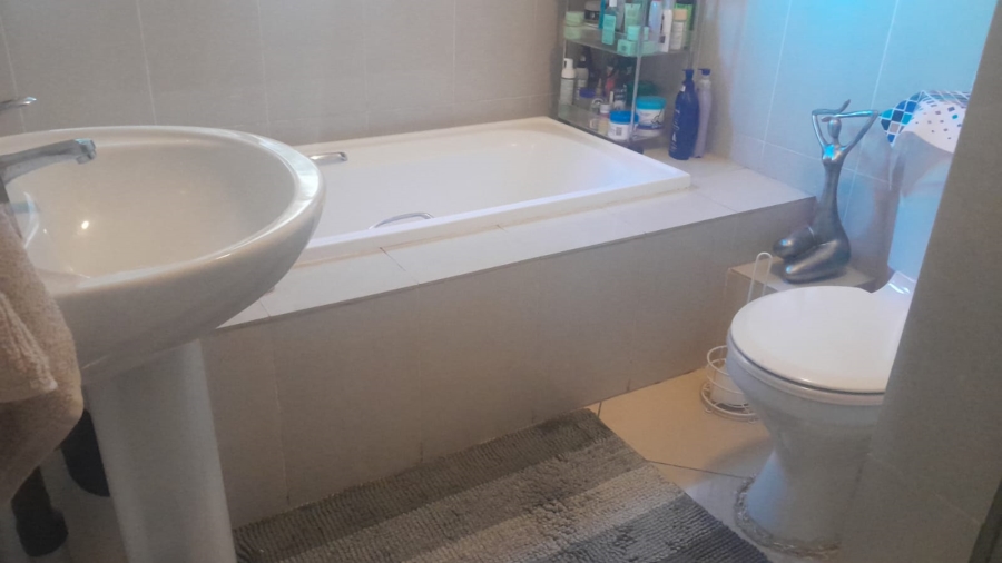 To Let 0 Bedroom Property for Rent in Little Falls Gauteng