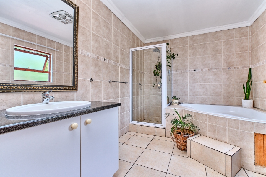 3 Bedroom Property for Sale in Kyalami Hills Gauteng