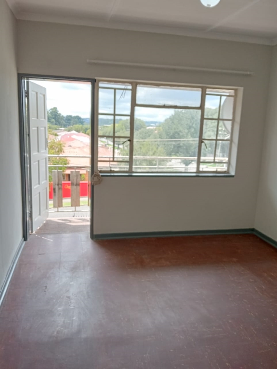 To Let 4 Bedroom Property for Rent in Rosettenville Gauteng