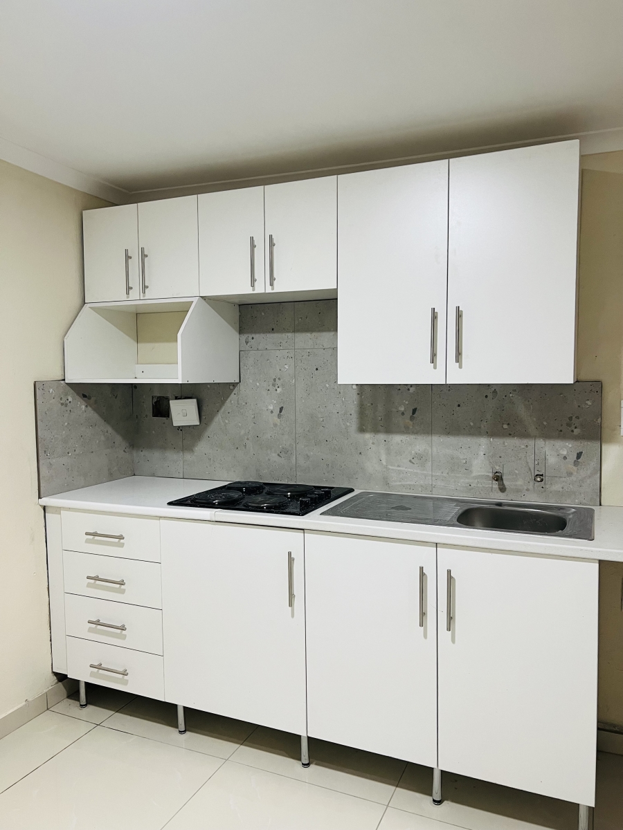 To Let 1 Bedroom Property for Rent in Newlands Gauteng