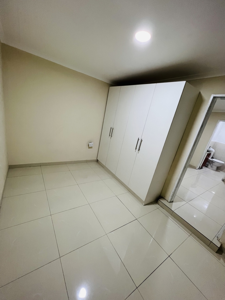 To Let 1 Bedroom Property for Rent in Newlands Gauteng