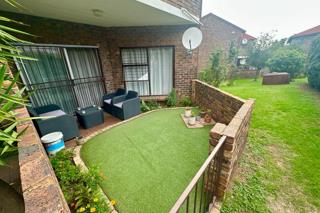 2 Bedroom Property for Sale in Liefde en Vrede Gauteng