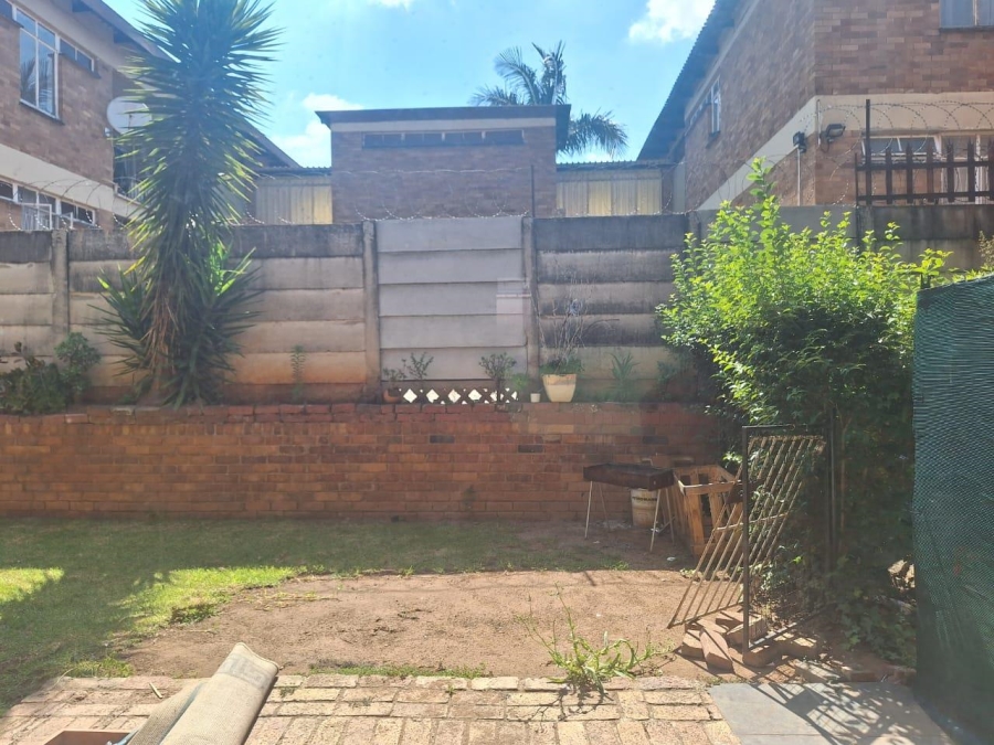2 Bedroom Property for Sale in Birchleigh Gauteng