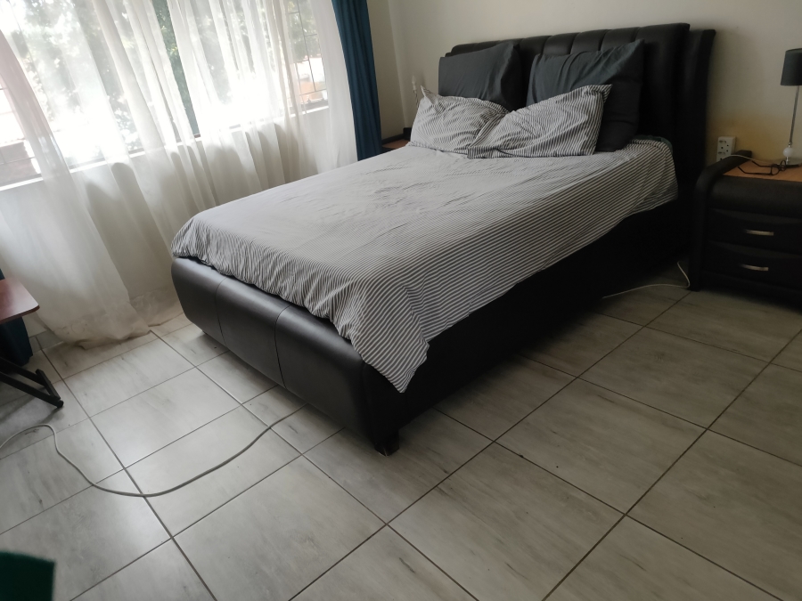 2 Bedroom Property for Sale in Silverton Gauteng