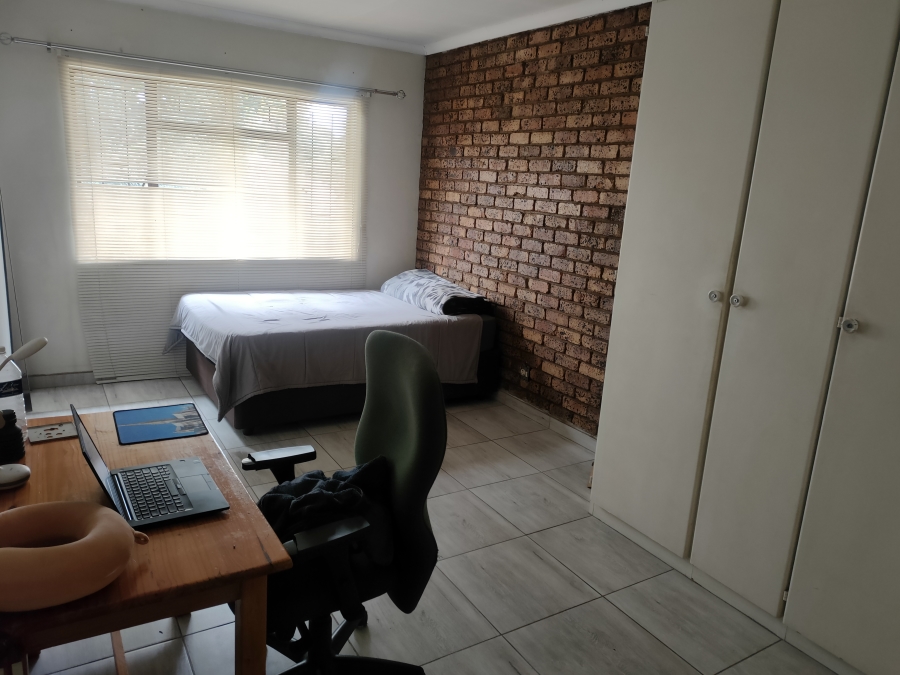 2 Bedroom Property for Sale in Silverton Gauteng