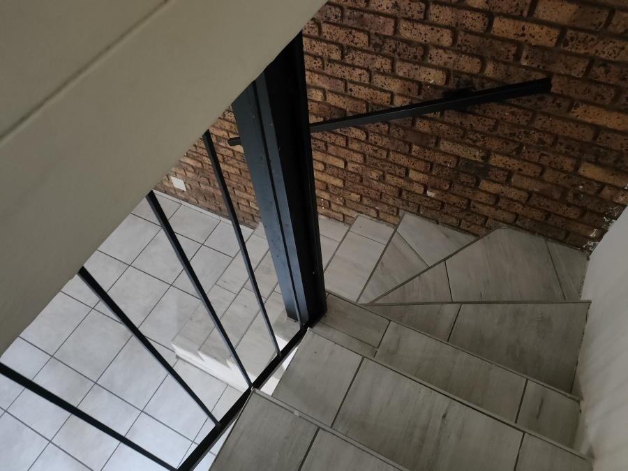 2 Bedroom Property for Sale in Silverton Gauteng