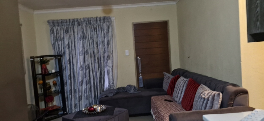 To Let 3 Bedroom Property for Rent in Gem Valley Gauteng