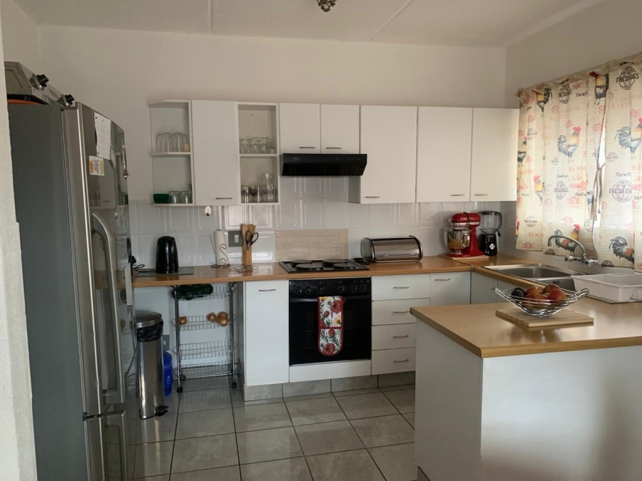 To Let 2 Bedroom Property for Rent in Radiokop Gauteng