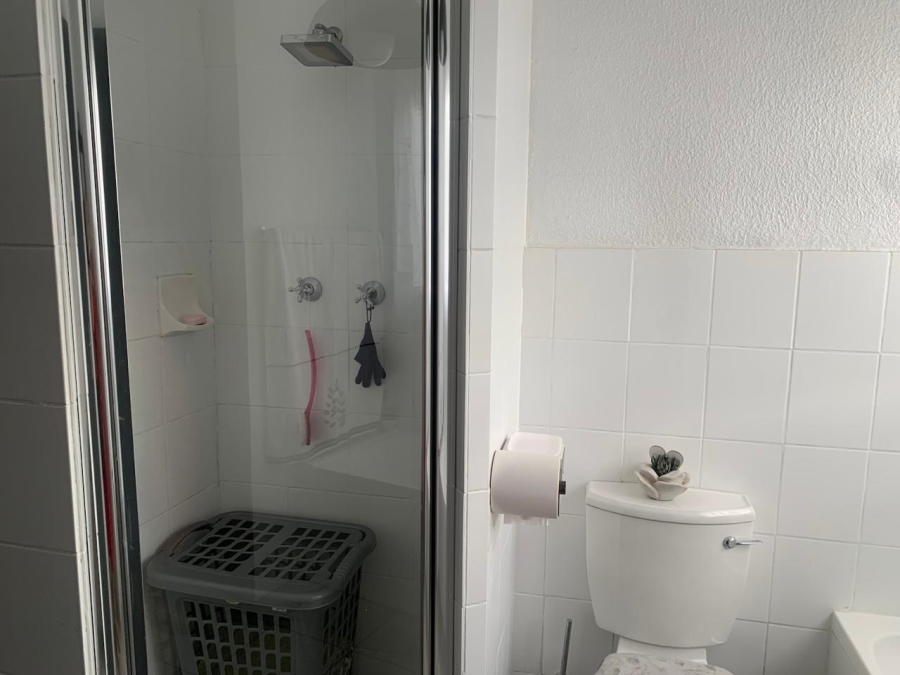 To Let 2 Bedroom Property for Rent in Radiokop Gauteng