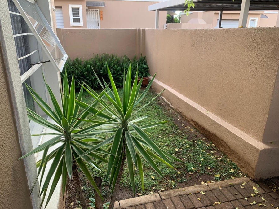 To Let 2 Bedroom Property for Rent in Radiokop Gauteng