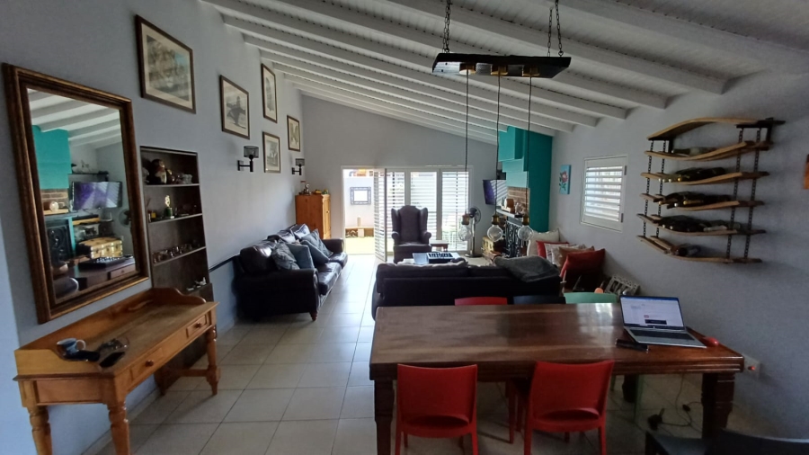 To Let 3 Bedroom Property for Rent in Randhart Gauteng